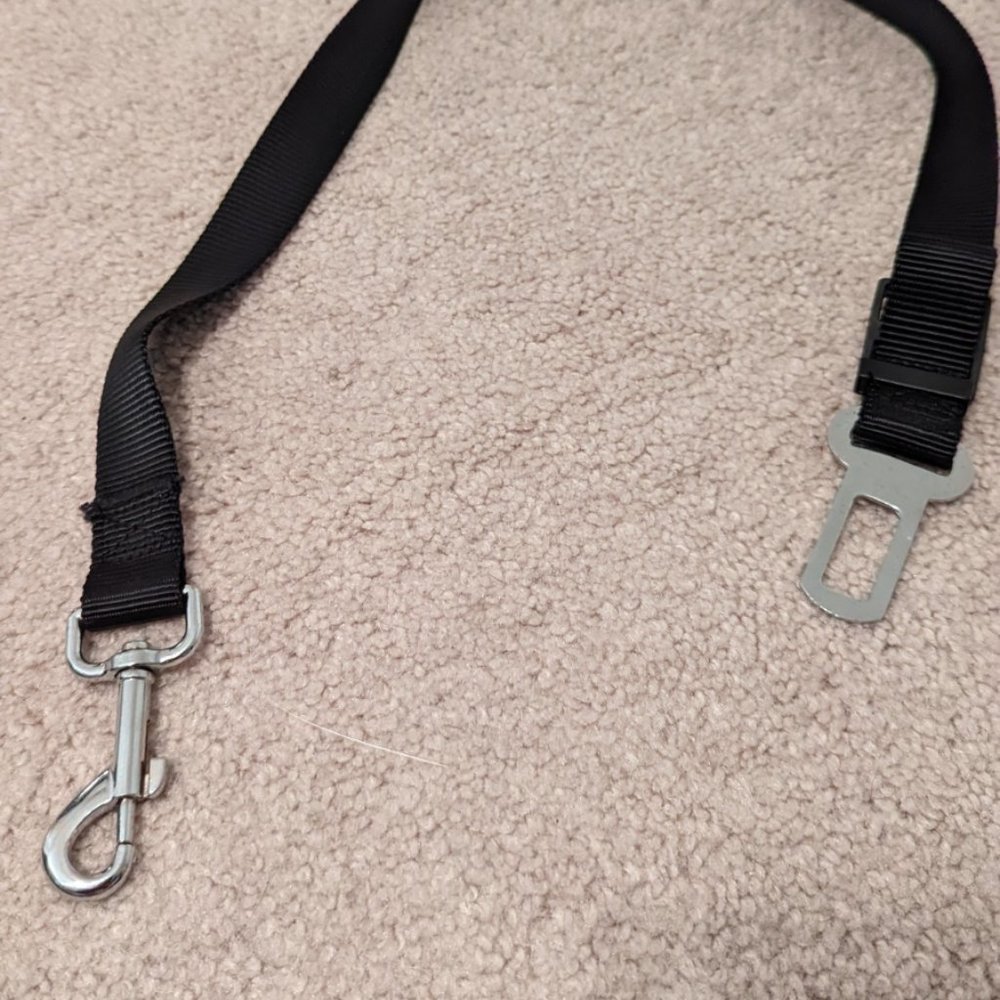New Car Seat Belts for Dogs and Cats, never used, Adjustable Nylon Belt
